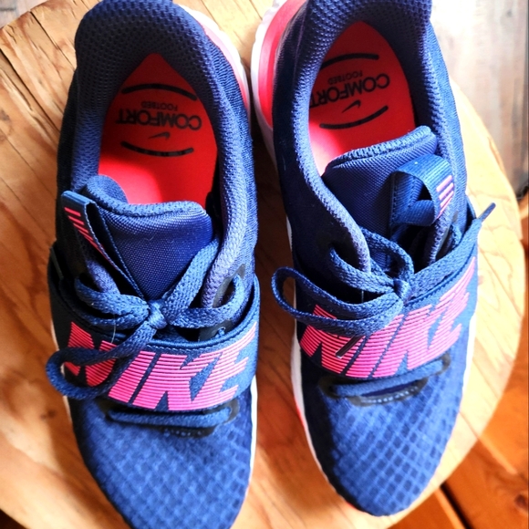 NIKE RENEW IN SEASON RUNNING SHOE- WOMENS 7.5 - Picture 8 of 11